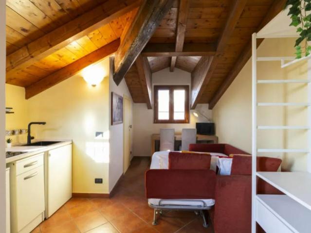 Appartamento Milan Milan 20122 DLS104912023