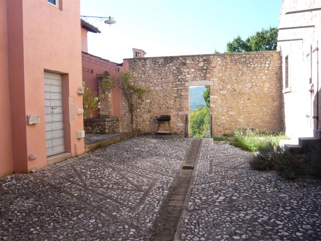 Appartamento storico del 16 ° secolo, vista mozzafiato, pisc. 165m² Vallo di Nera