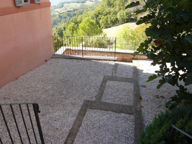 Appartamento storico del 16 ° secolo, vista mozzafiato, pisc. 183m² Vallo di Nera