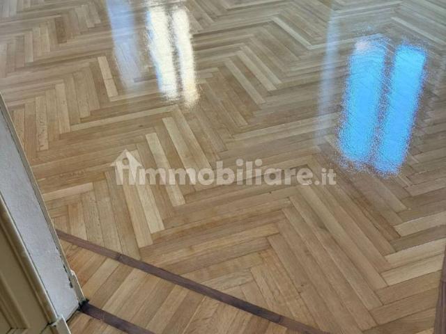 Appartamento piazza Medici 4, Centro Storico, Asti
