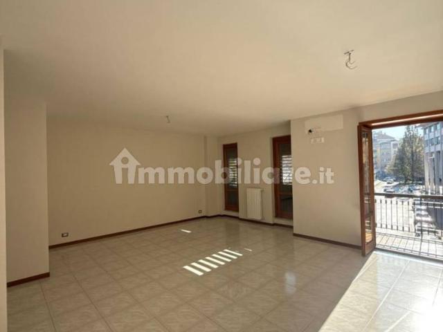 Appartamento piazza Alfredo De Marsico, Emanuele II, C. Colombo, Morelli e Silvati, Avellino