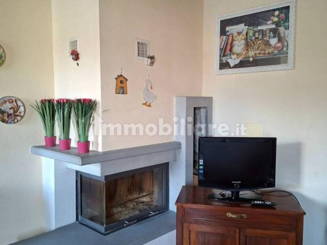 Appartamento piazza Camillo Benso di Cavour 67, Centro, Barberino di Mugello