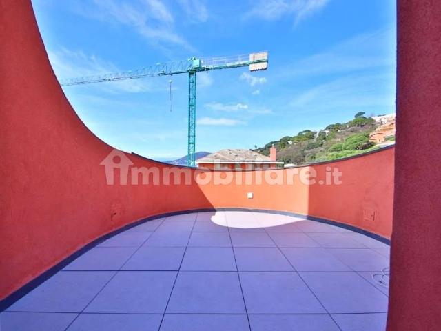 Appartamento piazza Degli Ulivi, Pineta, Arenzano
