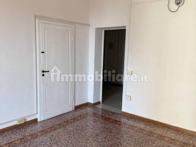 Appartamento piazza Francesco Domenico Guerrazzi 8, Cecina Centro, Cecina