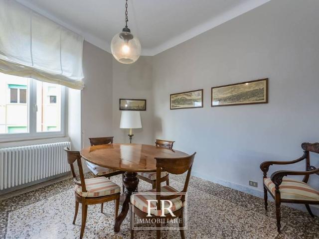 Appartamento piazza Goffredo Villa 30, Castelletto, Genova