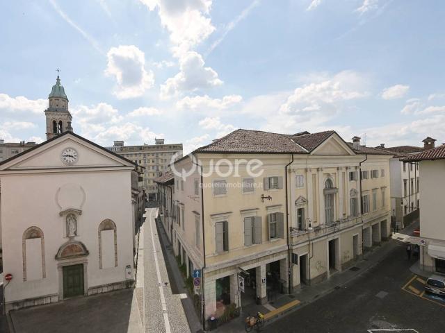Appartamento piazza san cristoforo 12, Centro Storico, Udine
