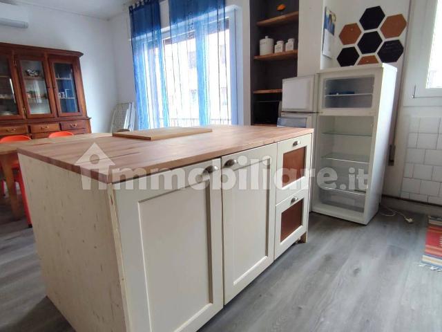 Appartamento piazzetta Nostro Tetto 15, San Francesco, Vicenza