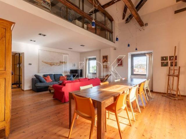 Appartamento prestigioso al quinto e ultimo piano di un eleg. 235m² Roma