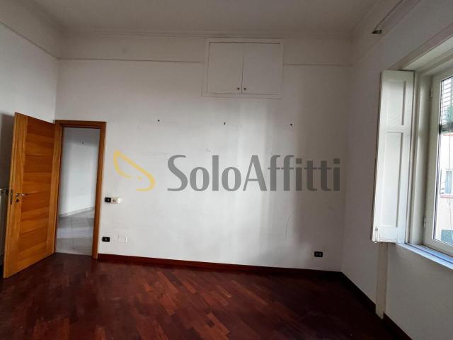 Appartamento Quadrilocale a Vomero, Napoli