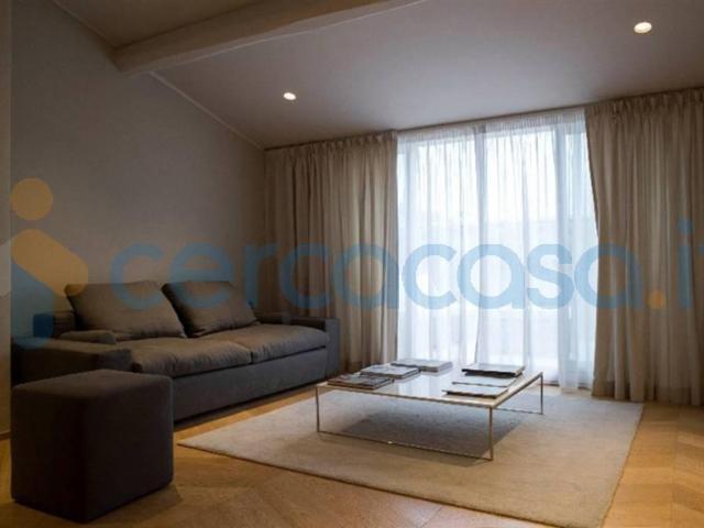 Appartamento Quadrilocale in ottime condizioni in affitto a Firenze