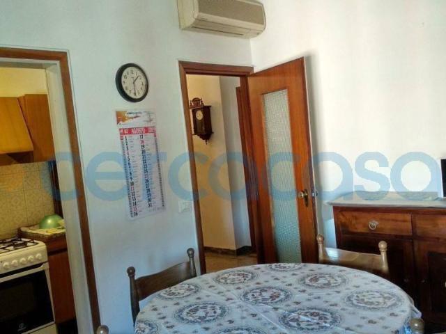 Appartamento Quadrilocale in ottime condizioni in affitto a Modena