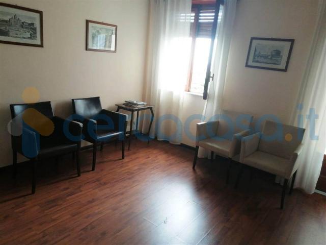 Appartamento Quadrilocale in ottime condizioni, in affitto in Via Xxv Aprile, Augusta