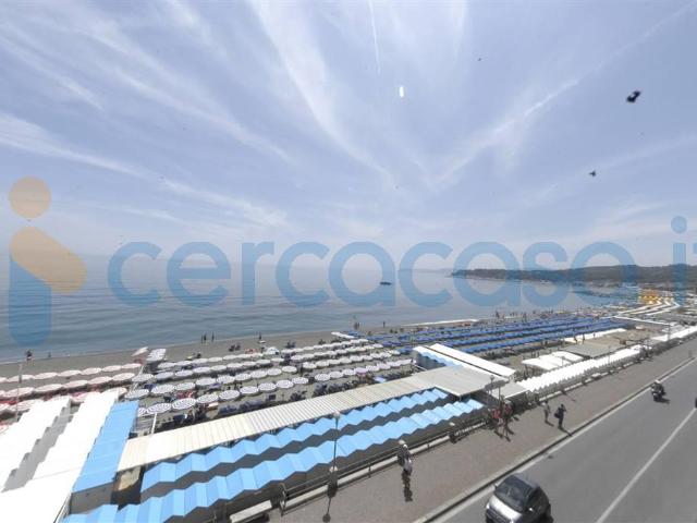 Appartamento Quadrilocale in affitto a Varazze