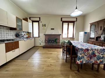Appartamento quadrilocale 100mq