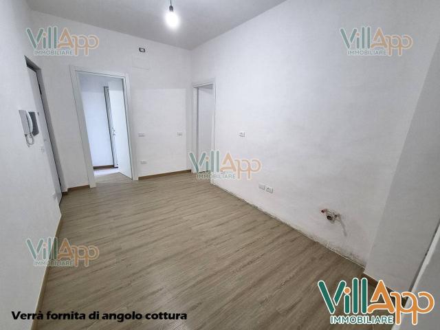 Appartamento Ristrutturato con Balcone Panoramico