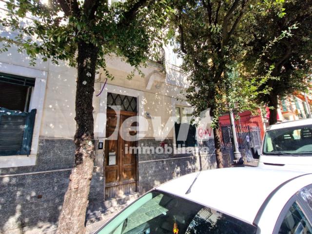APPARTAMENTO RISTRUTTURATO CON TERRAZZO A LIVELLO