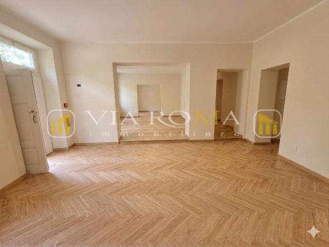 Appartamento ristrutturato, Lucca centro storico