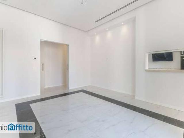 Appartamento Trieste, salario