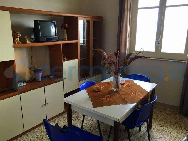 Appartamento Trilocale in ottime condizioni in affitto a Aci Castello