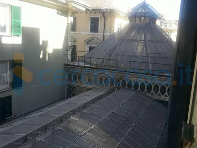 Appartamento Trilocale in ottime condizioni in affitto a Genova