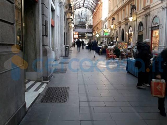 Appartamento Trilocale in ottime condizioni in affitto a Genova