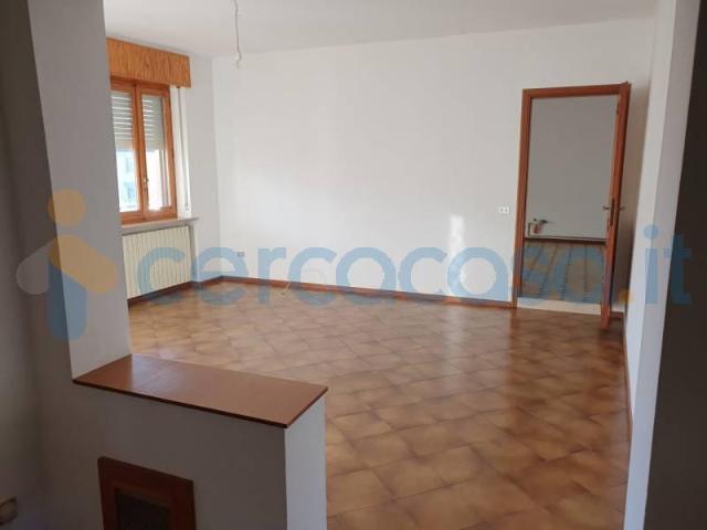 Appartamento Trilocale in ottime condizioni, in affitto in Via Matteotti, Ticineto