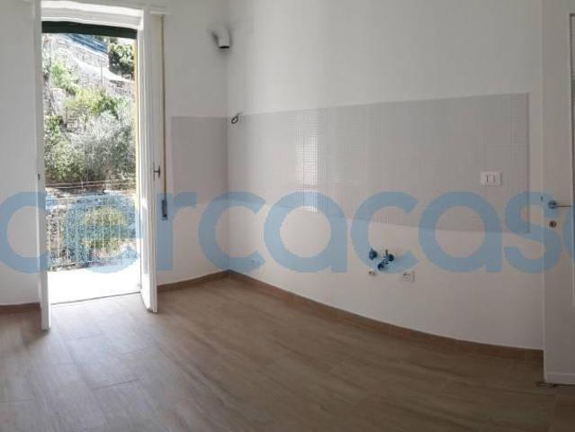 Appartamento Trilocale in ottime condizioni, in affitto in Via Camillo Benso Di Cavour, Bogliasco