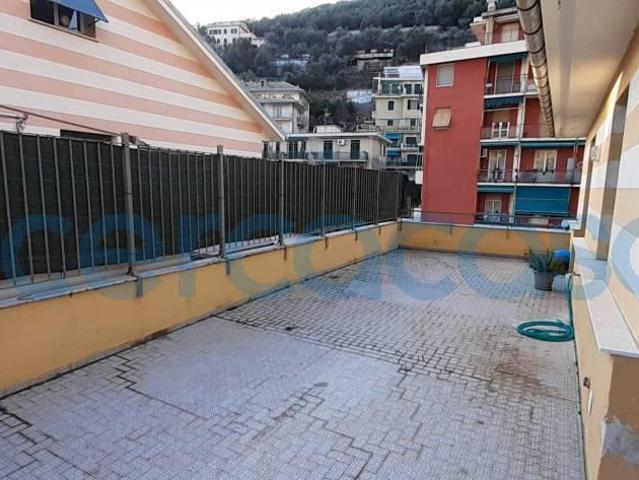 Appartamento Trilocale in ottime condizioni, in affitto in Via Camillo Benso Di Cavour, Bogliasco