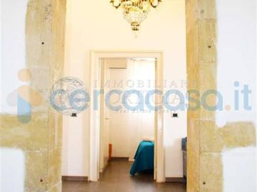 Appartamento Trilocale in ottime condizioni, in affitto in Via Pompeo Picherali, Siracusa