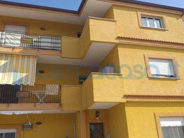 Appartamento Trilocale in ottime condizioni, in affitto in Via Ponte Parco 21, Monreale