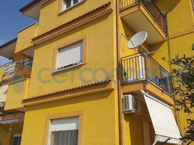 Appartamento Trilocale in ottime condizioni, in affitto in Via Ponte Parco 21, Monreale
