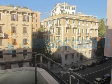 Appartamento Trilocale in affitto a Genova