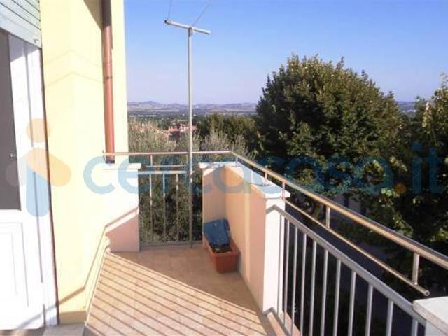 Appartamento Trilocale in affitto a Monte San Vito