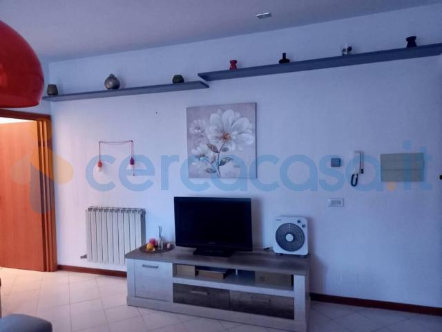 Appartamento Trilocale in affitto in Via Magliano, Massa