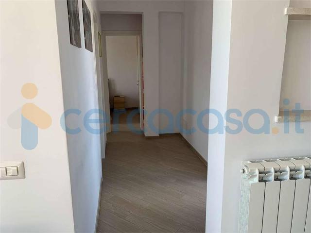 Appartamento Trilocale in affitto in Via Acqua Donzella, Roma