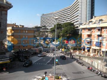 Appartamento Trilocale in affitto in Via Borgoratti 19, Genova