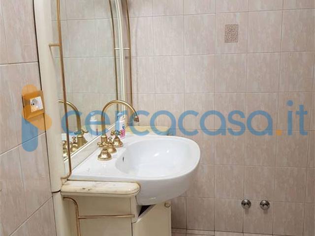 Appartamento Trilocale in affitto in Via C. Battisti, Padova