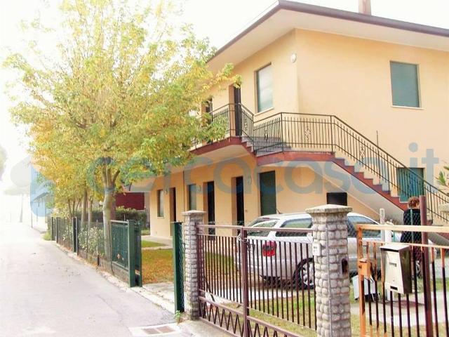 Appartamento Trilocale in affitto in Via Eraclea 5, Jesolo