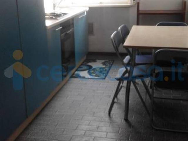 Appartamento Trilocale in affitto in Via Giarelli, Piacenza