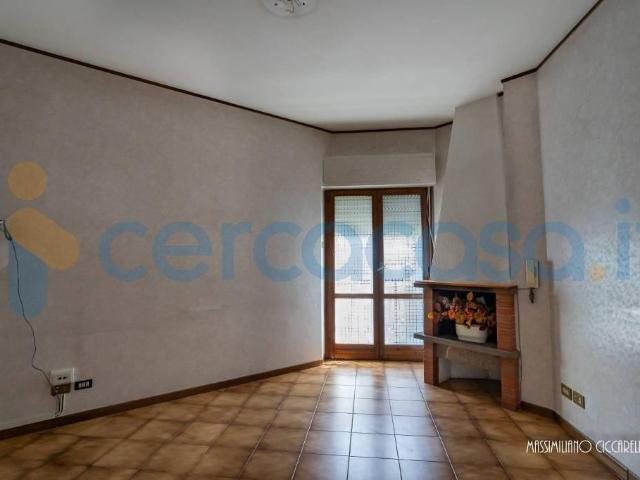 Appartamento Trilocale in affitto in Via Gioacchino Rossini, Albano Laziale