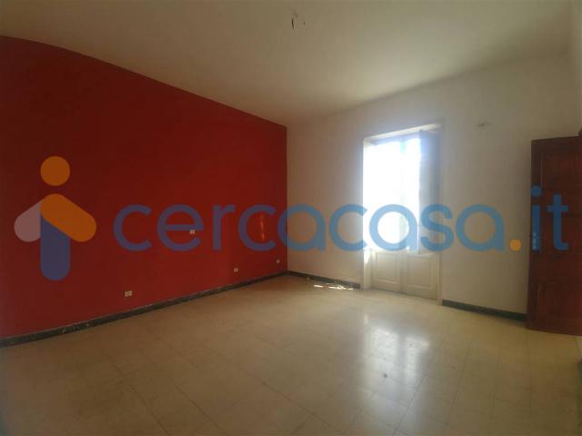 Appartamento Trilocale in affitto in Via S.maria Del Selciato, Messina