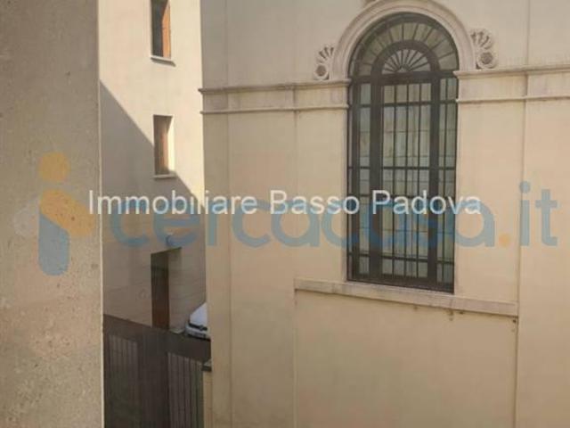Appartamento Trilocale in affitto in Via Sant'andrea, Padova