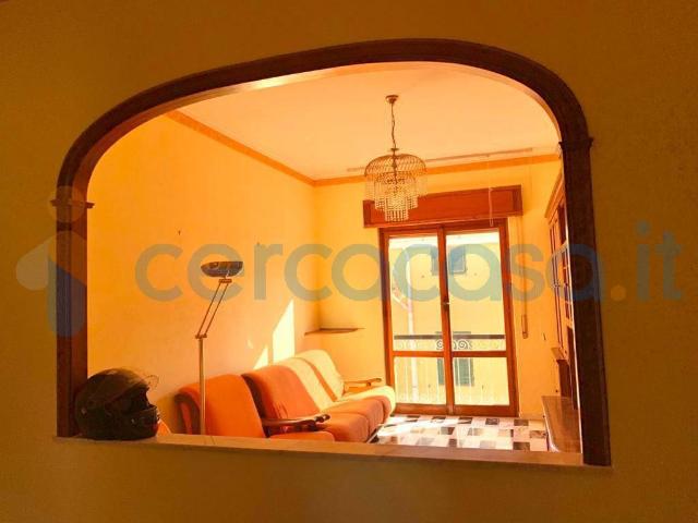 Appartamento Trilocale in affitto in Via 16 Giugno 1944, Genova