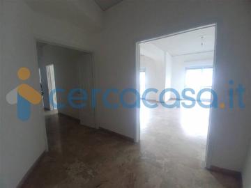 Appartamento Trilocale in affitto in Viale Boccetta, Messina