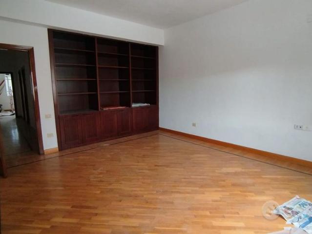 APPARTAMENTO USO STUDIO