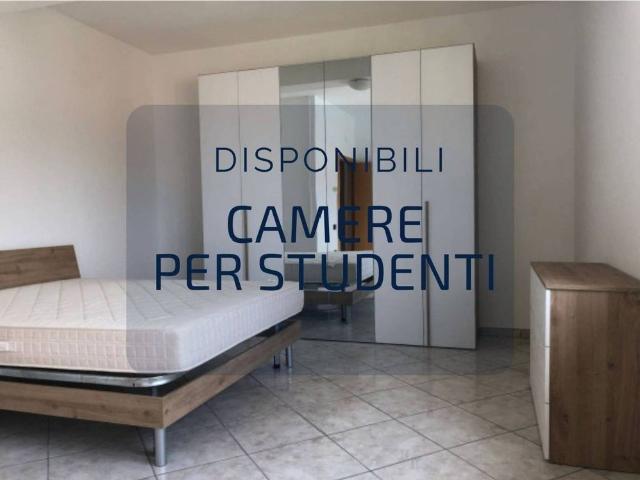 Appartamento via Milziade Santoni, Centro, Camerino