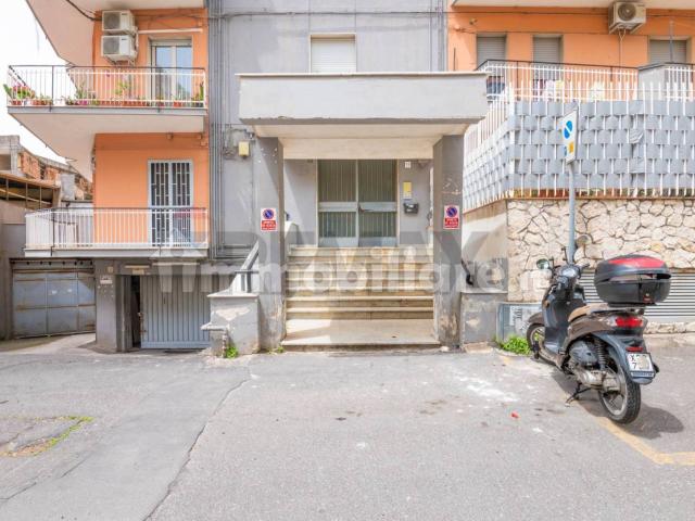Appartamento via Mineo 11, Cibali, Catania