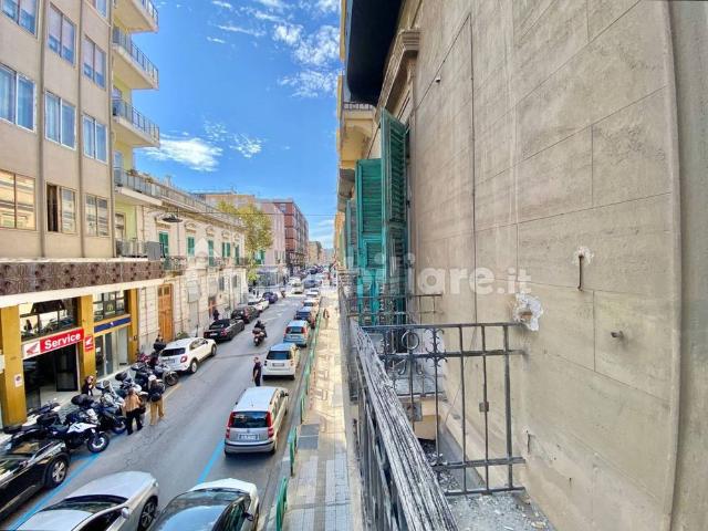 Appartamento via Nino Bixio, San Martino, Messina