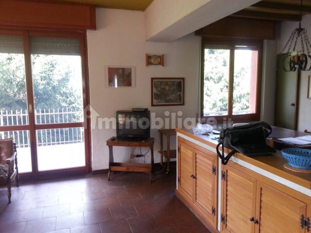 Appartamento via Noccoli 37, Centro, Cremeno