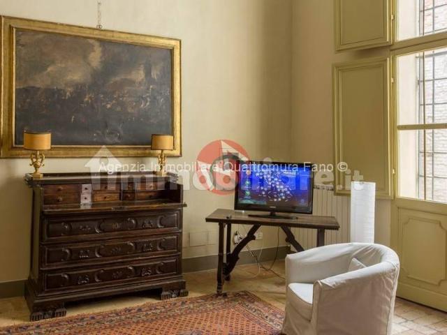 Appartamento via Nolfi, Centro Storico, Fano